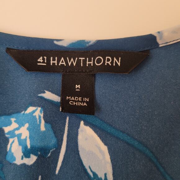 41 Hawthorn Blue White Floral Blouse Size Med Polyester Roll Sleeve Work Top - Picture 4 of 8